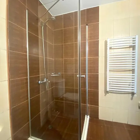 公寓 Barosa Royal Towers *